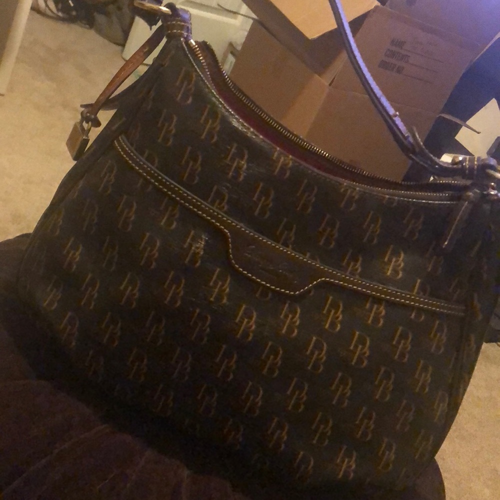 Dooney & Bourke Classic Purse
